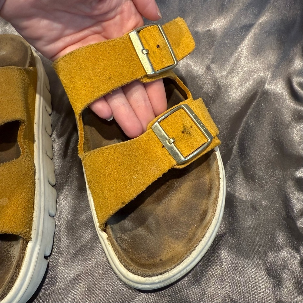 Birkenstock Papillio size 38 Suede Arizona Platform Sandals Gold Buckles w/ box - Picture 6 of 12